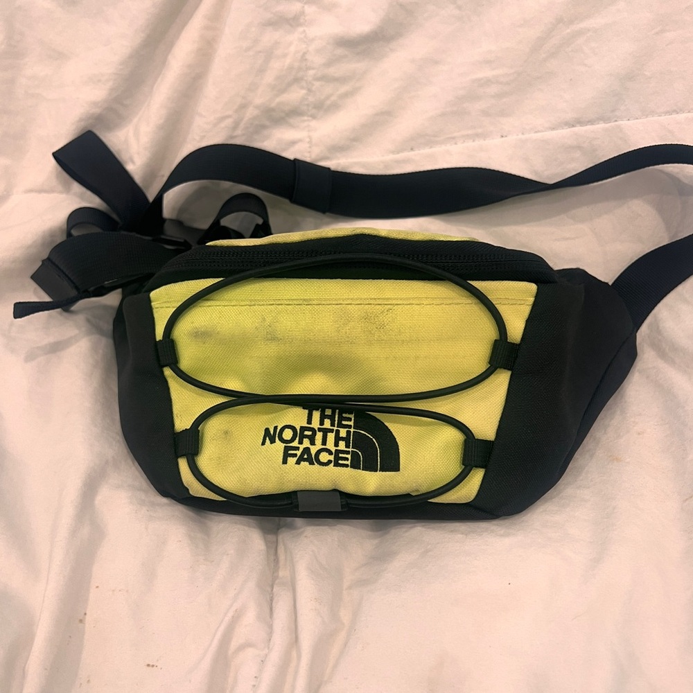 THE NORTH FACE | neon green belt bag